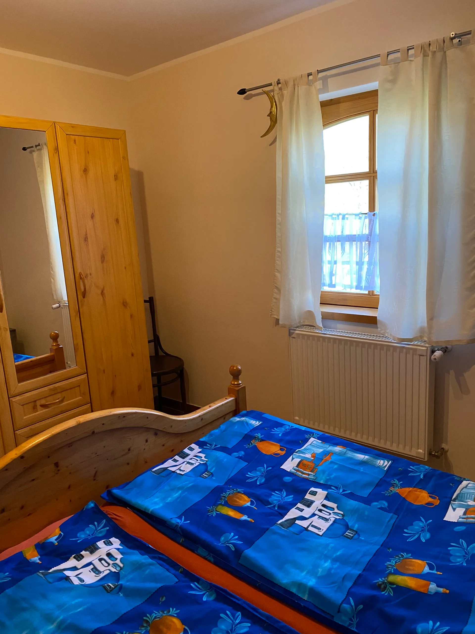 Double bed and wardrobe