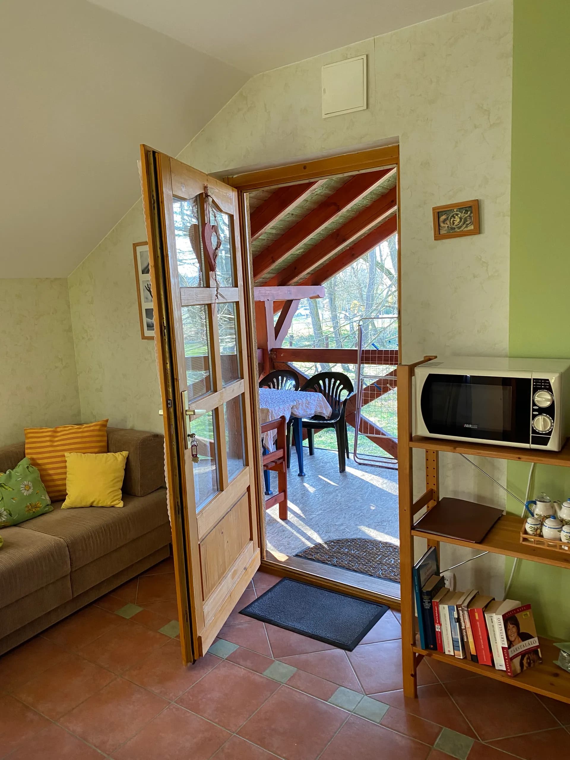 Sofa and access to terrace