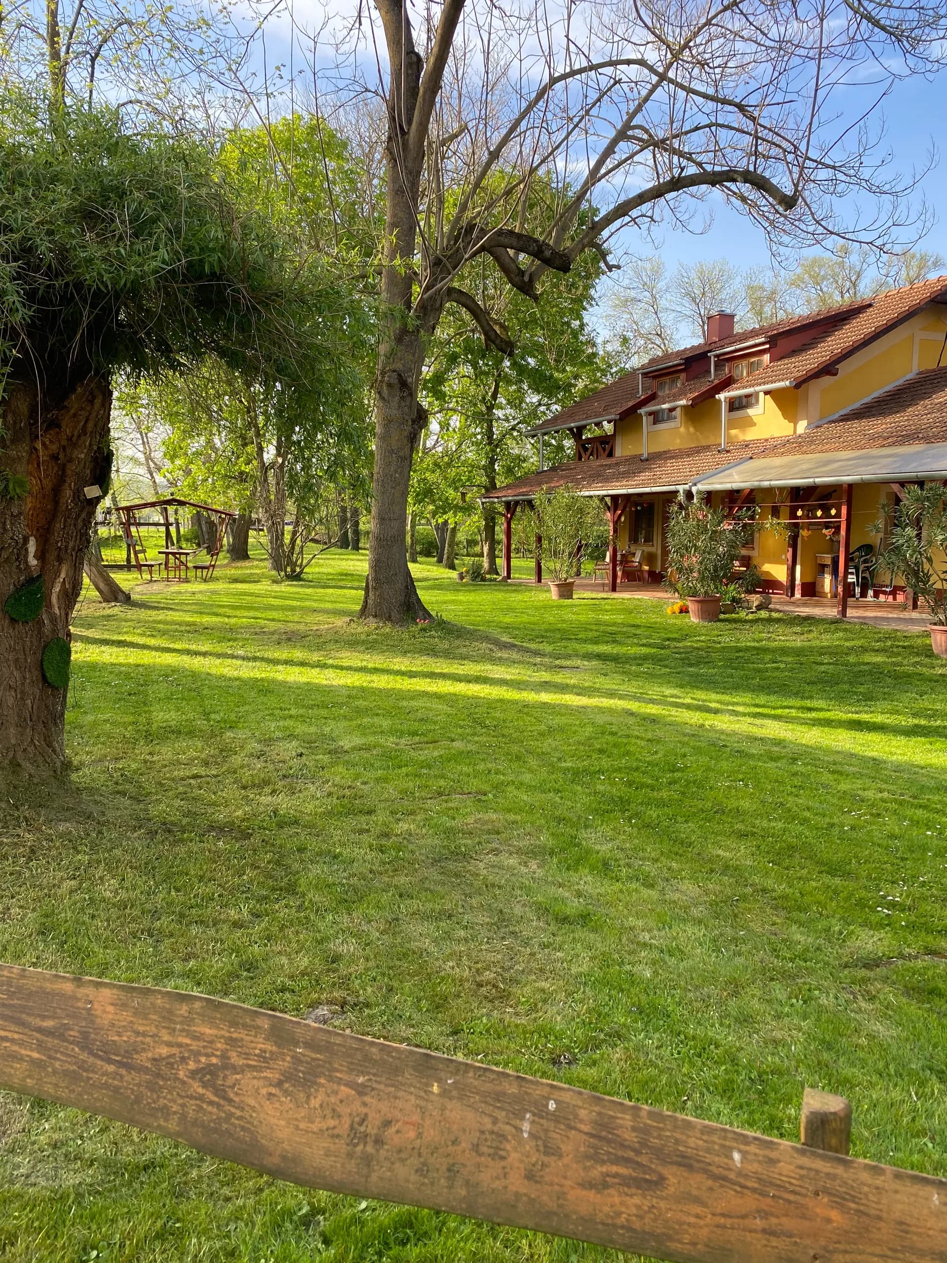 Overview of the apartment exterior